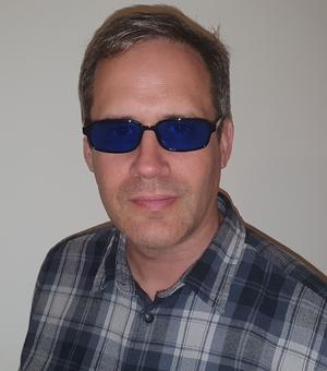 richard auburn headshot2